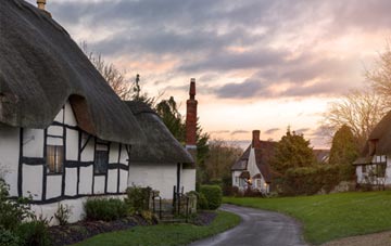 is High Common thatch roofing popular